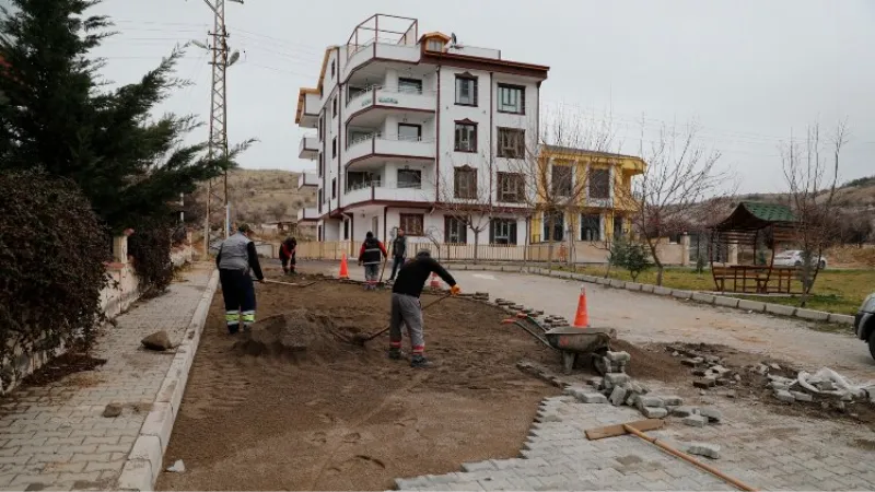 Nevşehir Belediyesi'nden bozuk yola müdahale