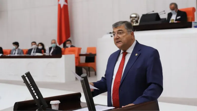 CHP’li Sındır: Afet Yeniden İmar Fonu'nda insan yok, beton var!