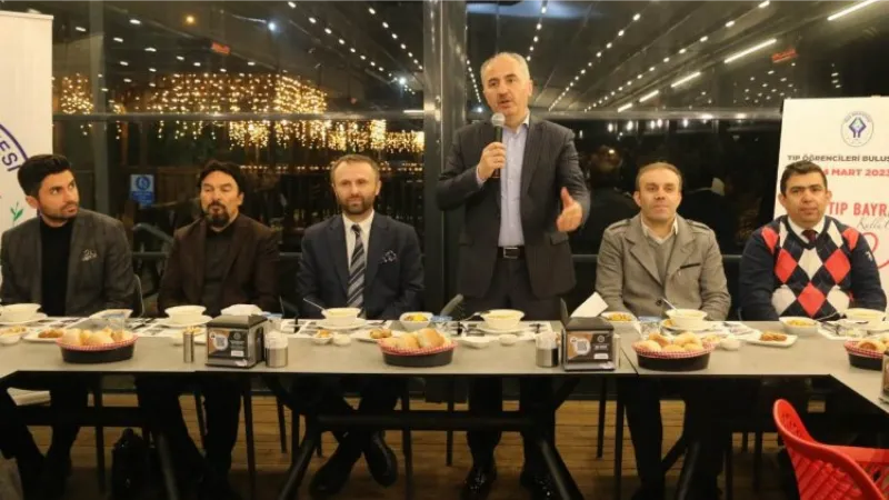 Rize'de Başkan Metin geleceğin 'Tıp'çılarıyla buluştu