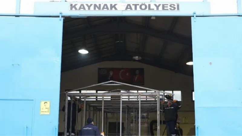 Öz kaynakları ile konteyner ev yapıyorlar