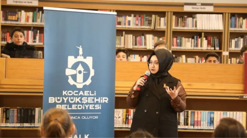 Kocaeli'de çocuklar sevdikleri yazarlarla buluştu