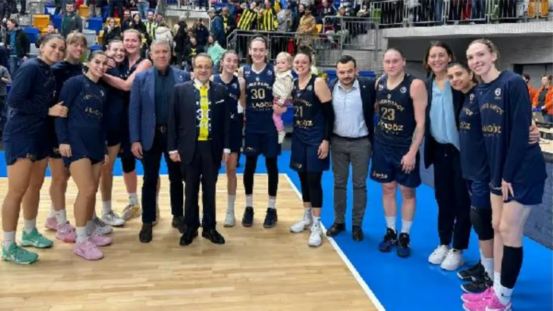 Fenerbahçe Kadın Basketbol Takımı EuroLeague'de çeyrek finali garantiledi