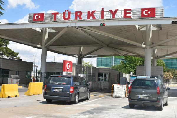 Kapıkule'den 260 bin gurbetçi, ülkeye giriş yaptı