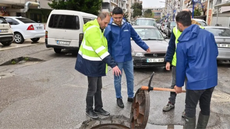 Manisa'da MASKİ ekipleri yağış sonrası sahada