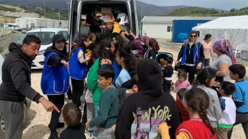 Afetzede çocukların yüzü YASAV'la güldü