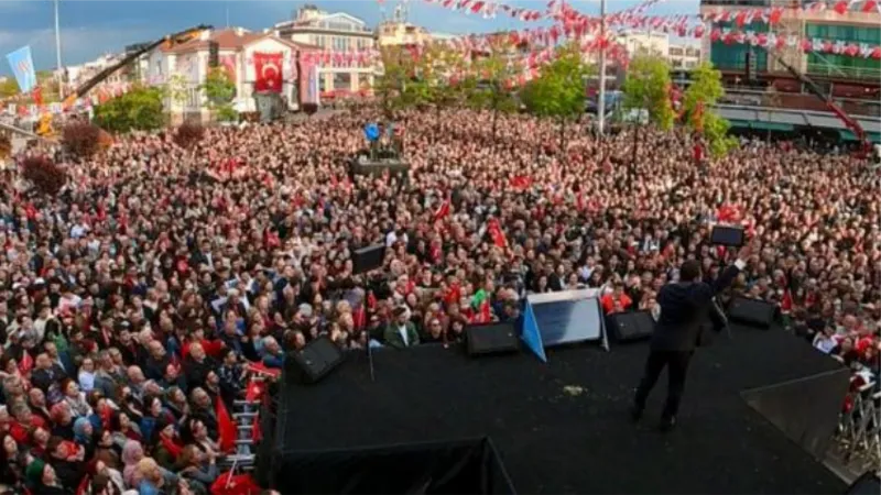 Yalova'da İmamoğlu'na sevgi seli