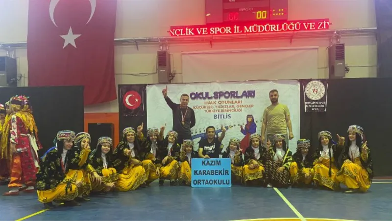 Diyarbakır halk oyunları 'Bölge' şampiyonu oldu