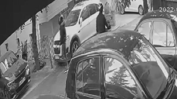 Beykoz’da motosiklet hırsızlığı kamerada 