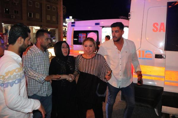 Otelde yangın çıktı; aralarında sanatçıların da bulunduğu 23 kişi dumandan etkilendi