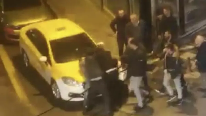 Bartın'da sokak ortasında tekme- tokat kavga: 1 yaralı