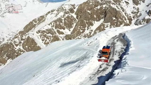 36 gündür kapalı olan Bahçesaray yolu ulaşıma açıldı