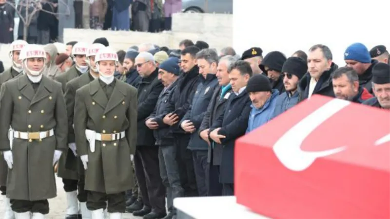 Sözleşmeli Er Vural, Suriye görevine giderken kaldığı otelde depremde yaşamını yitirdi