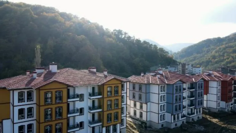 Bakan Kurum: Ayancık'a güvenli konutlar ve 2 yeni sanayi sitesi kazandırıyoruz