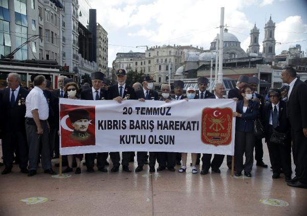 Taksim’de 20 Temmuz Barış ve Özgürlük Bayramı’nın 48’inci yılı kutlandı