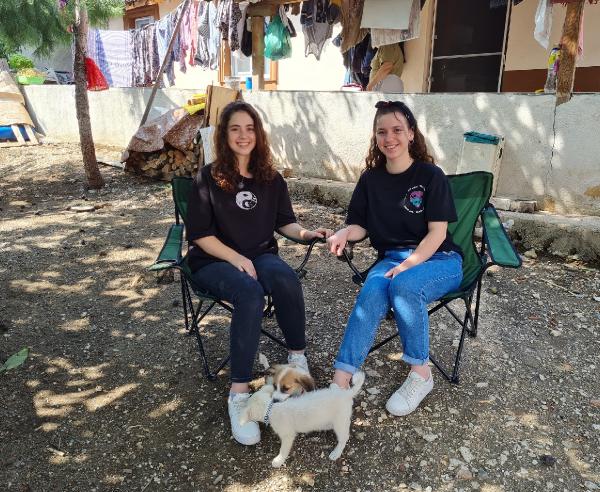 İkizler Esmanur ve Esranur, tıp fakültesinde de birlikte