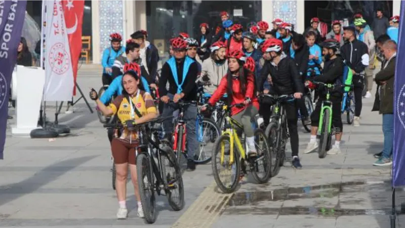 Şırnak'ta Bisiklet Festivali; 15 ilden 53 sporcu katıldı