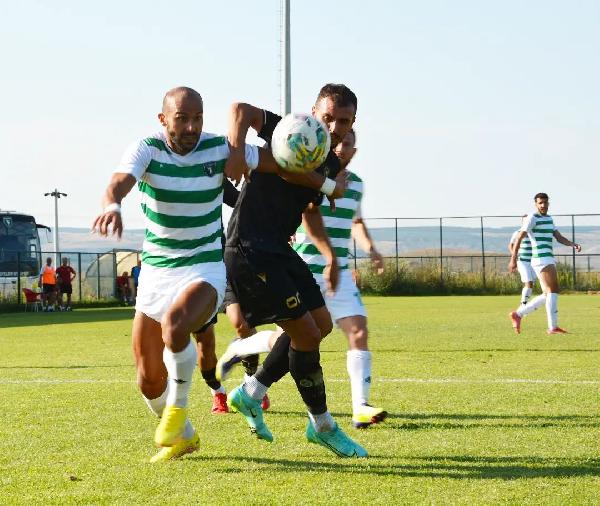 Efeler 09 özel maçta dağıldı