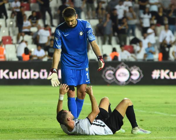 Altay'da kaleci Ozan güven veriyor