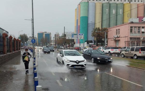 Ege için 'kuvvetli yağış' ve 'fırtına' uyarısı