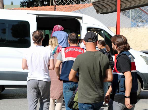 Yunanistan'a kaçmaya çalışan 7 FETÖ hükümlüsü ile 4 organizatör yakalandı