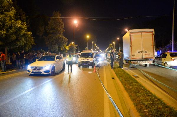 Yaya geçidinde motosikletin çarptığı kadın öldü
