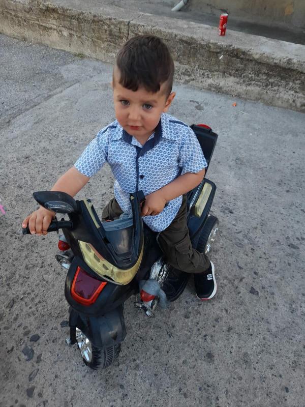 2 yaşındaki Emirhan’ın ölümünde ehliyetsiz sürücü için ağır cezada yargılanması talebi