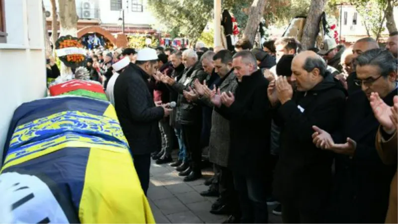 Depremde ölen turist rehberi ile sigorta temsilcisi Kuşadası'nda toprağa verildi