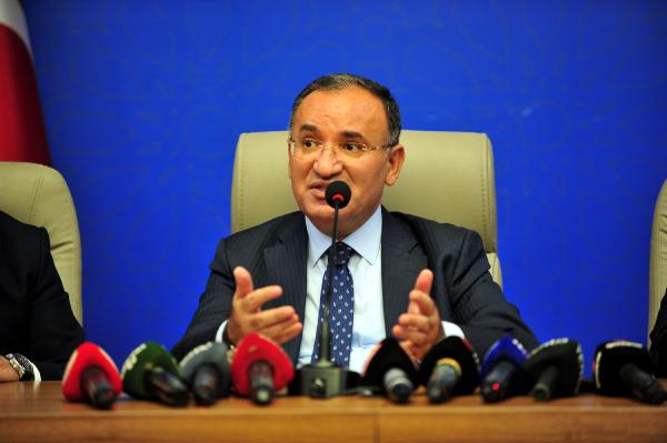 Bakan Bozdağ: Türkiye eninde sonunda yeni bir anayasayı yapacaktır