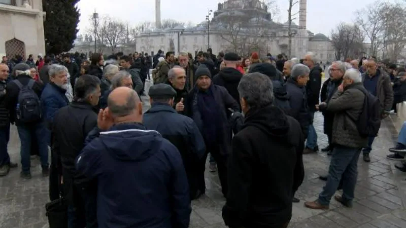 Beyazıt'ta eczacılık fakültesi önünde ve Halepçe'de hayatını kaybedenler anıldı 