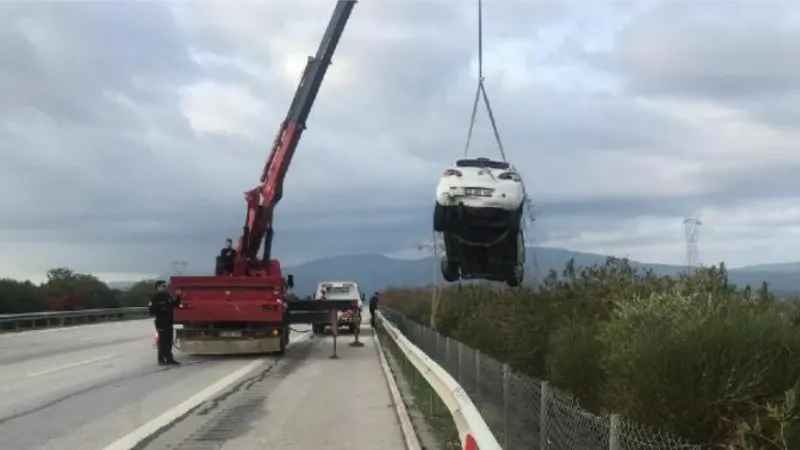 Çeşme Otoyolu'ndaki kaza, araç kamerasında