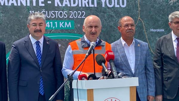 Bakan Adil Karaismailoğlu: Avrupa havalimanlarında kaos, Türkiye havalimanlarında konfor var