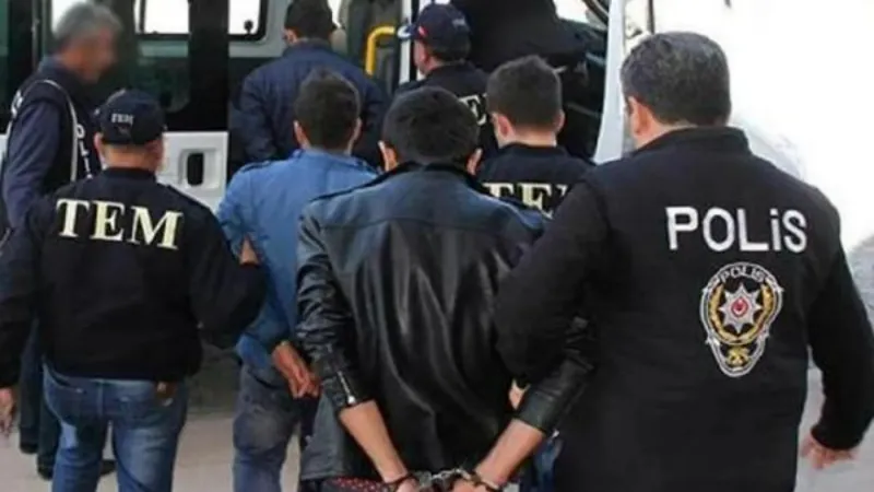 Bulgaristan'a kaçarken yakalanan 2 terör örgütü şüphelisi tutuklandı