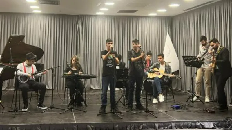 Otizmli bireylerden oluşan 'Bizim Orkestra'dan ilk konser