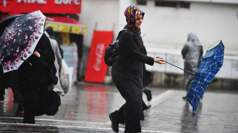 Bursa'da kuvvetli fırtına ve sağanak