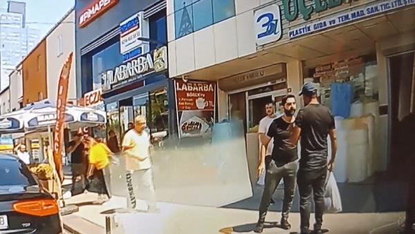 Ataşehir'de kadına saldırana çevredekiler müdahale etti