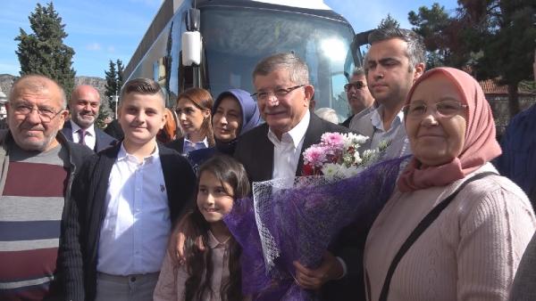 Davutoğlu: Toplantılarda hiçbir isim geçmedi