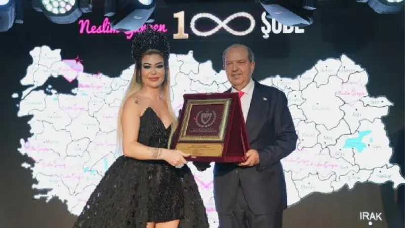 Kadın girişimci 120. şubesinin kutlamasını Kıbrıs’ta ünlü şarkıcılarla yaptı
