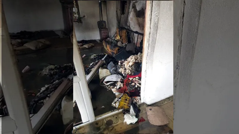 Evde çıkan yangında 2 bebekten biri öldü, diğeri yaralandı 