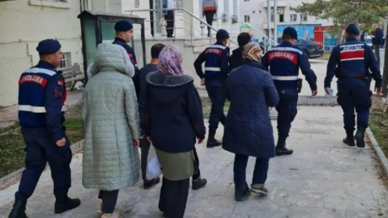 Yunanistan’a kaçmak isteyen 22 terör örgütü şüphelisi yakalandı