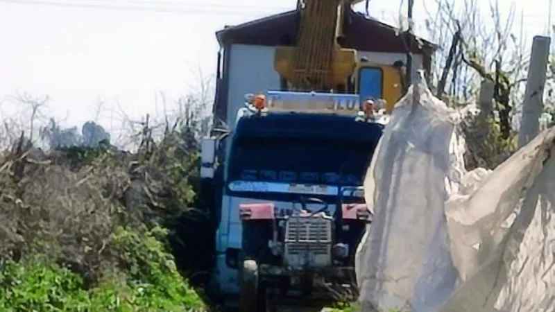 Çalınan konteyner evin taşındığı kamyon çamura saplandı, 3 şüpheli yakalandı