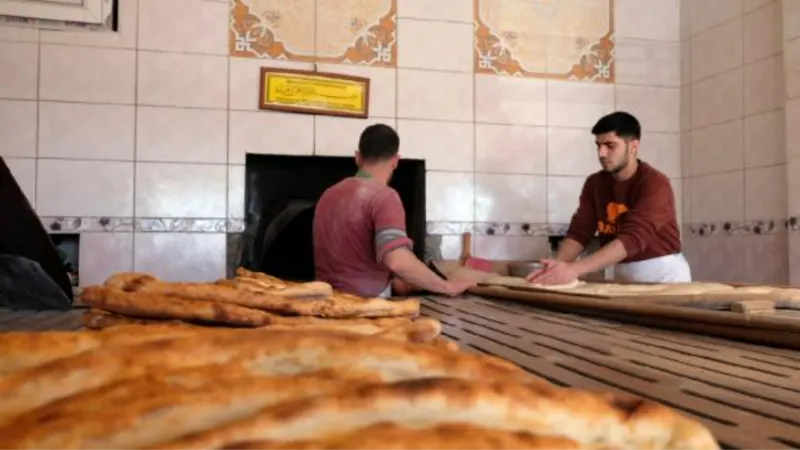 Bingöllü fırıncıdan depremzedelere günde 5 bin ekmek