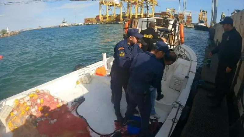 Tekirdağ Sahil Güvenlik Komutanlığından 'kaçak geçişleri önleme' tatbikatı