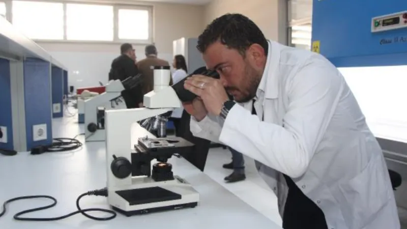Şırnak Üniversitesi Merkezi Araştırma Laboratuvarı'nda 1 ülke ve 45 kente hizmet
