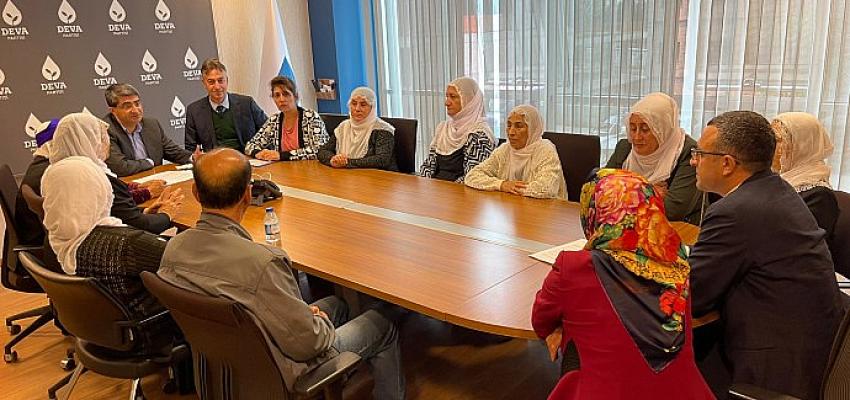 Hasta Mahpusların Aileleri Deva Partisi'ni Ziyaret Etti