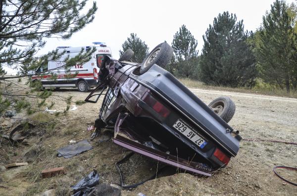 Freni boşalan otomobil takla attı: 2 yaralı