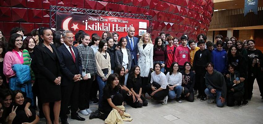 İstiklal Harbi Sergisi Kültür ve Turizm Bakanı Mehmet NURİ Ersoy'un Katılımıyla Açıldı