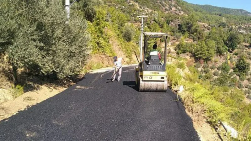 Alanya’nın kırsal yollarında kış hazırlıkları sürüyor