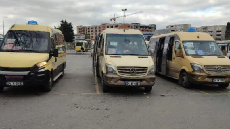Esenyurt'ta minibüsçülerden deprem bölgesine 268 bin lira yardım