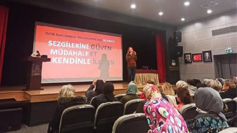 Bahçelievler Belediyesi ve BÜYEM iş birliğiyle sokak tacizine dikkat çekildi