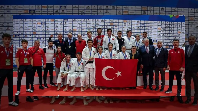 Bosna Hersek'te Kağıtspor fırtınası